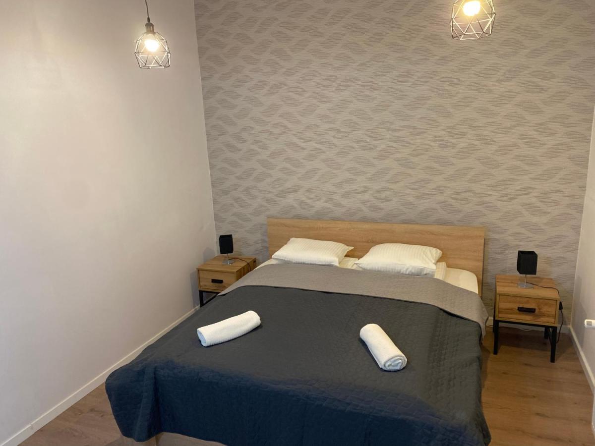 Fressh House Apartment Sincraieni Ngoại thất bức ảnh