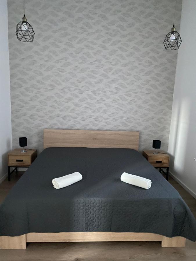 Fressh House Apartment Sincraieni Ngoại thất bức ảnh